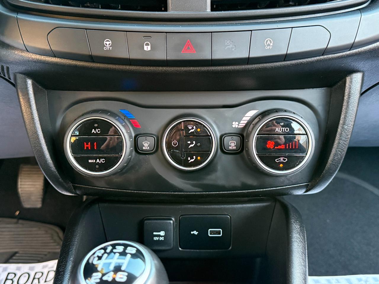 Fiat Tipo 1.6 MJT S&S SW Lounge *NAVI *LED - 2019