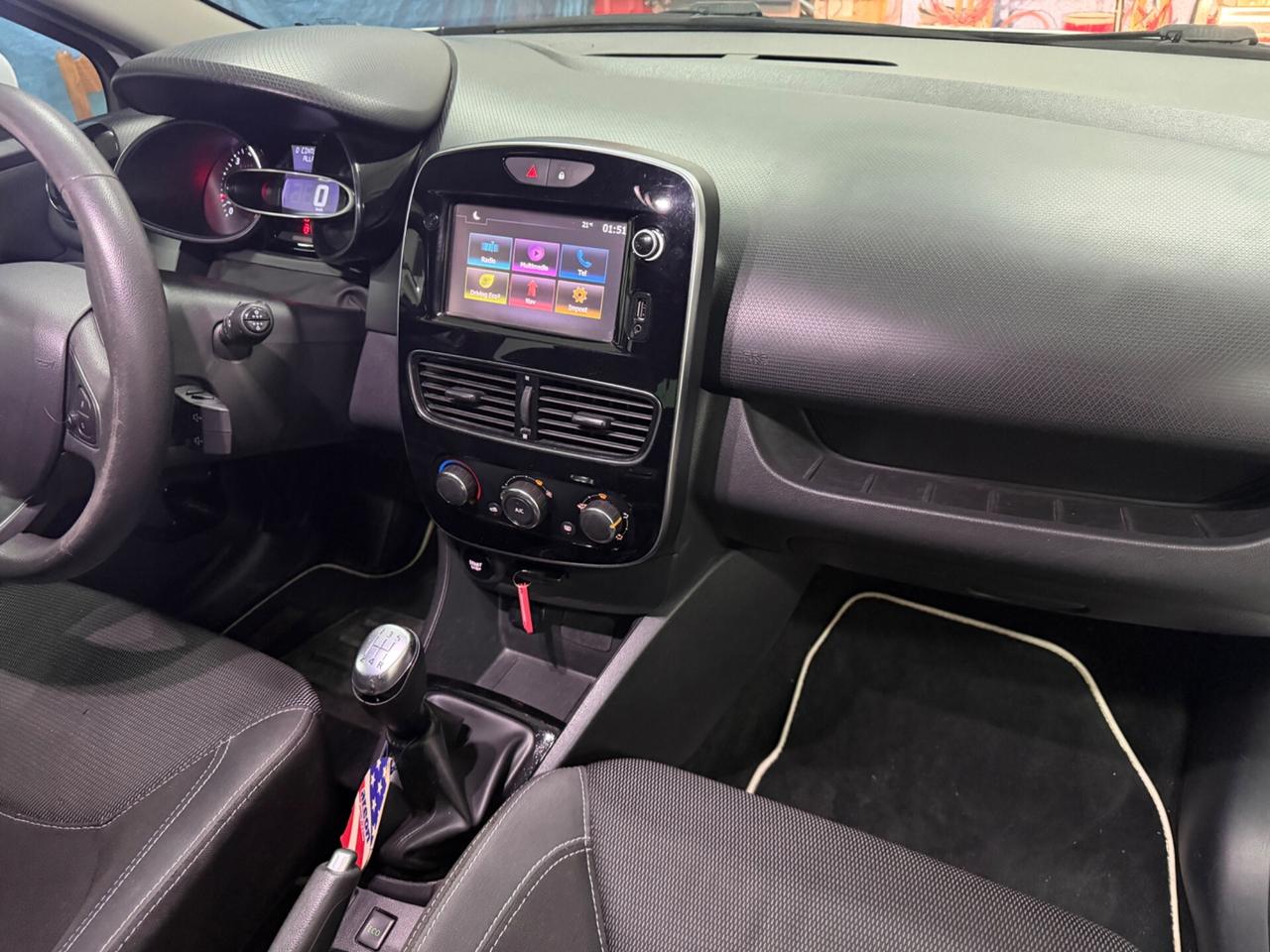 Renault Clio 1.5 dCi 90 cv 5 porte full optional 2018