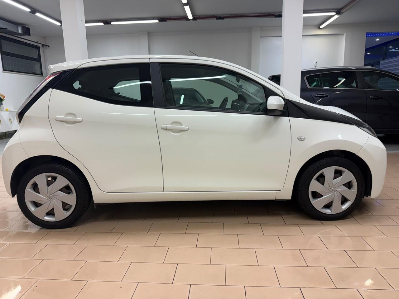 Toyota Aygo 1.0 GPL VVT-I 69 CV 5P X-WAVE MMT AUTOMATICA