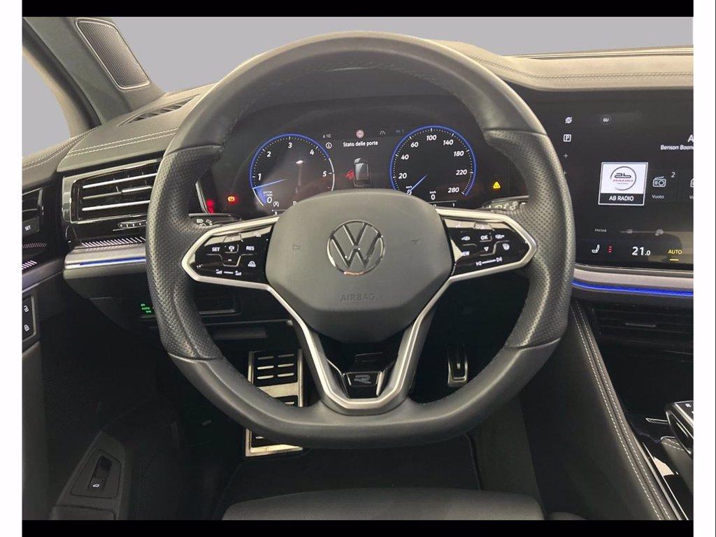 VOLKSWAGEN Touareg 3.0 v6 tdi scr r-line 231cv auto del 2024