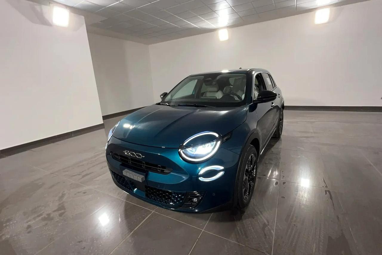 Fiat 600 Hybrid 110 CV La Prima