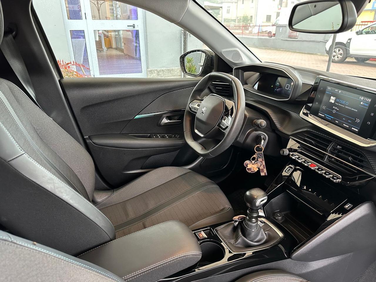 Peugeot 208 Allure Pack 1.2 PureTech 100 #7911