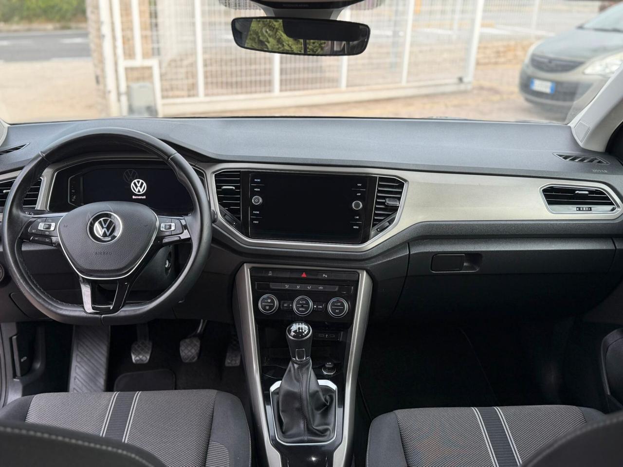Volkswagen T-Roc 1.0 TSI Business BlueMotion Technology