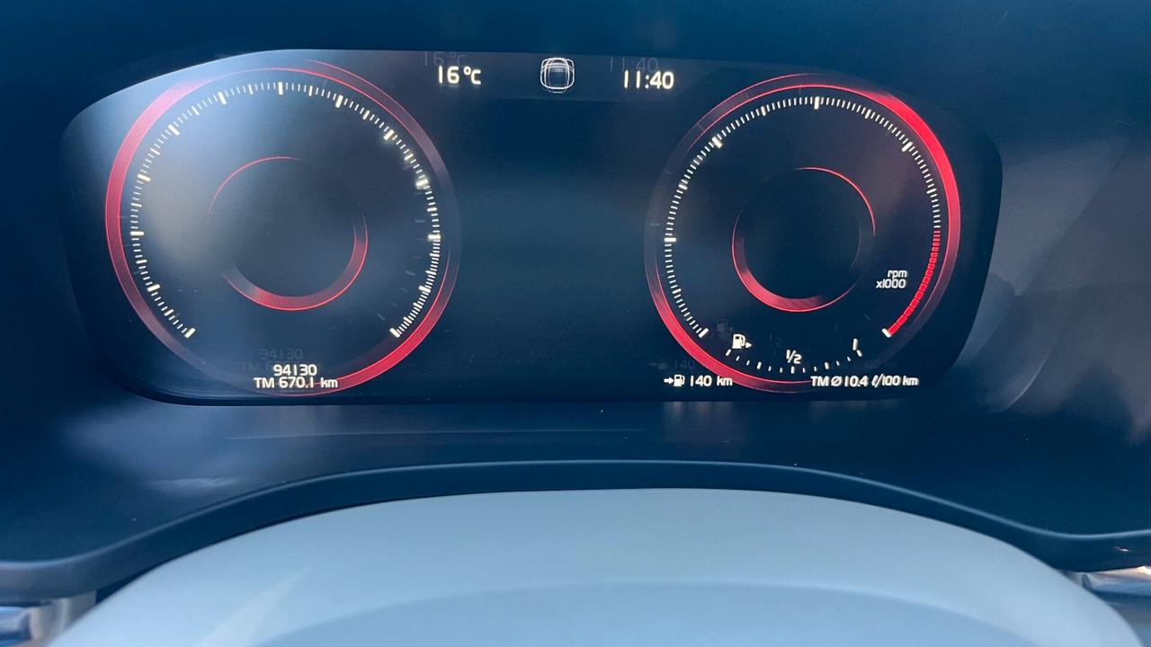 Volvo XC 60 XC60 B4 (d) AWD Geartronic Inscription