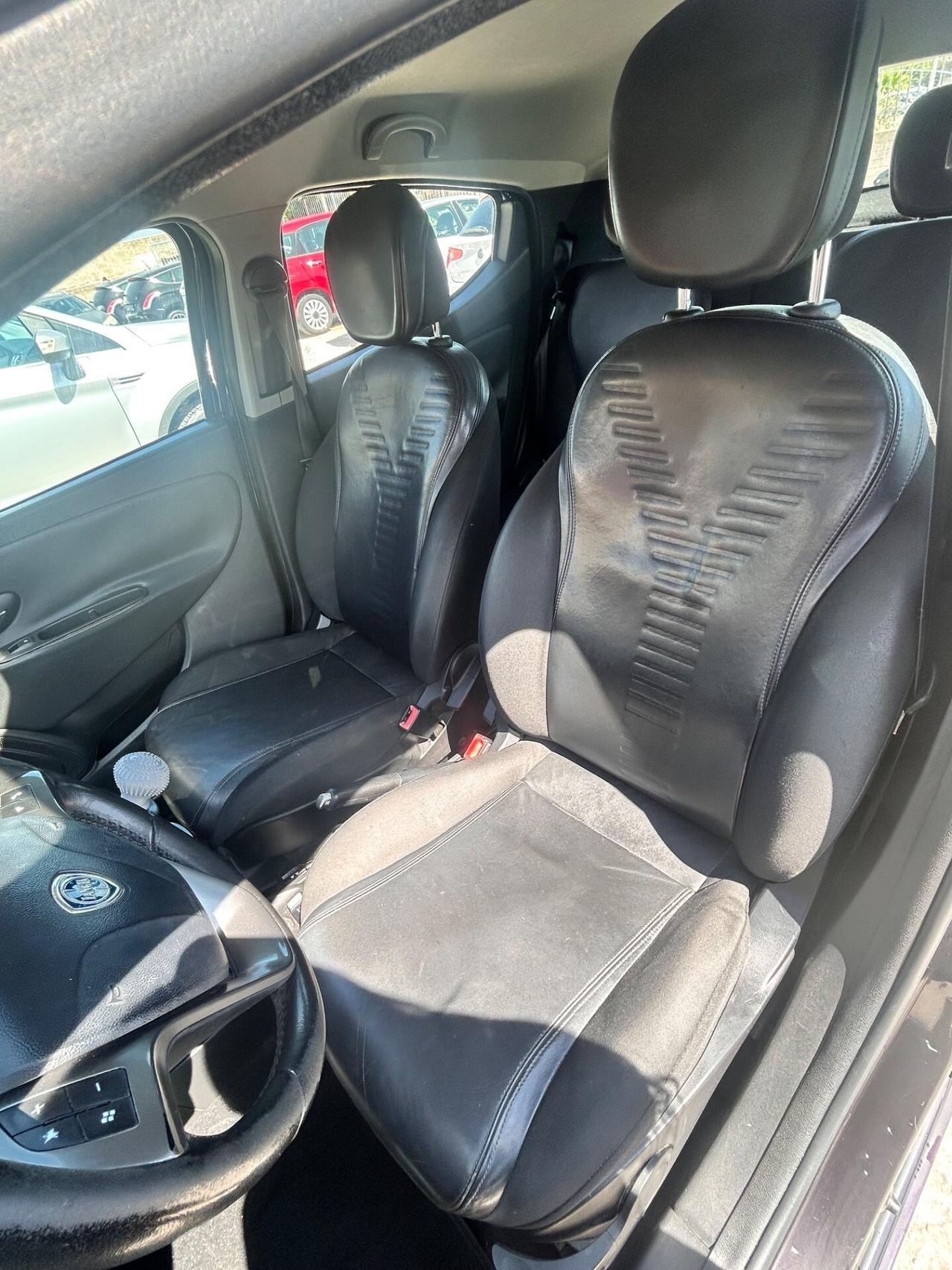 Lancia Ypsilon 1.2 69 CV 5 porte S&S Platinum