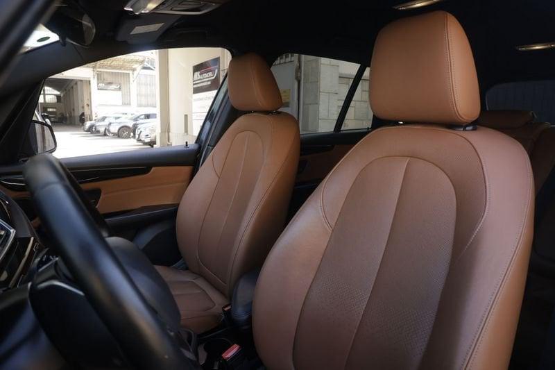 BMW Serie 2 Active Tourer 216d Active Tourer Luxury auto 7 POSTI Unicoproprietario