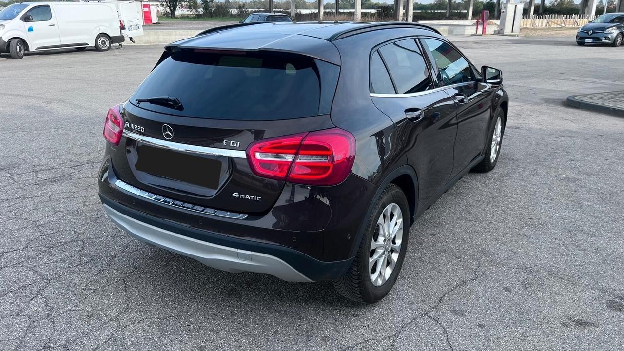 Mercedes-benz GLA 220 CDI Automatic 4Matic Premium