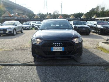 Audi A1 citycarver 30 TFSI S tronic Identity Contrast