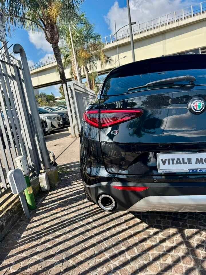 Alfa Romeo Stelvio 2.2 Turbodiesel 190 CV AT8 Q4 Executive