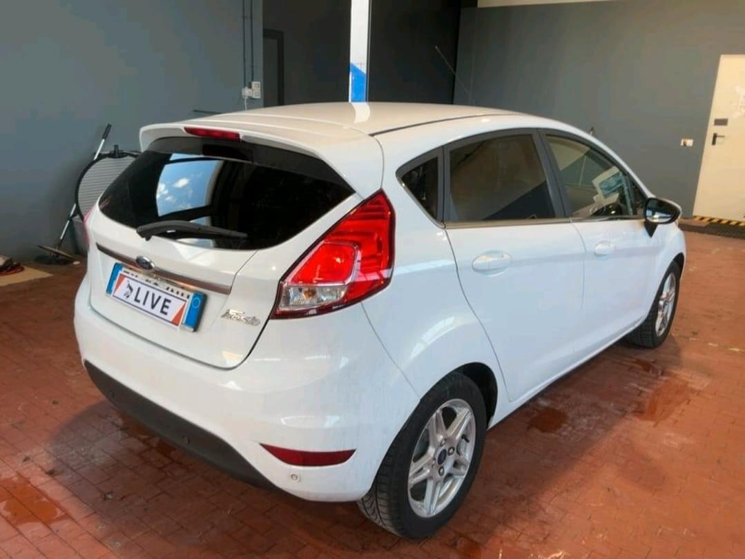 Ford Fiesta 1.5 TDCi 75CV 5 porte Titanium Bluetooth usb navI sens di park led