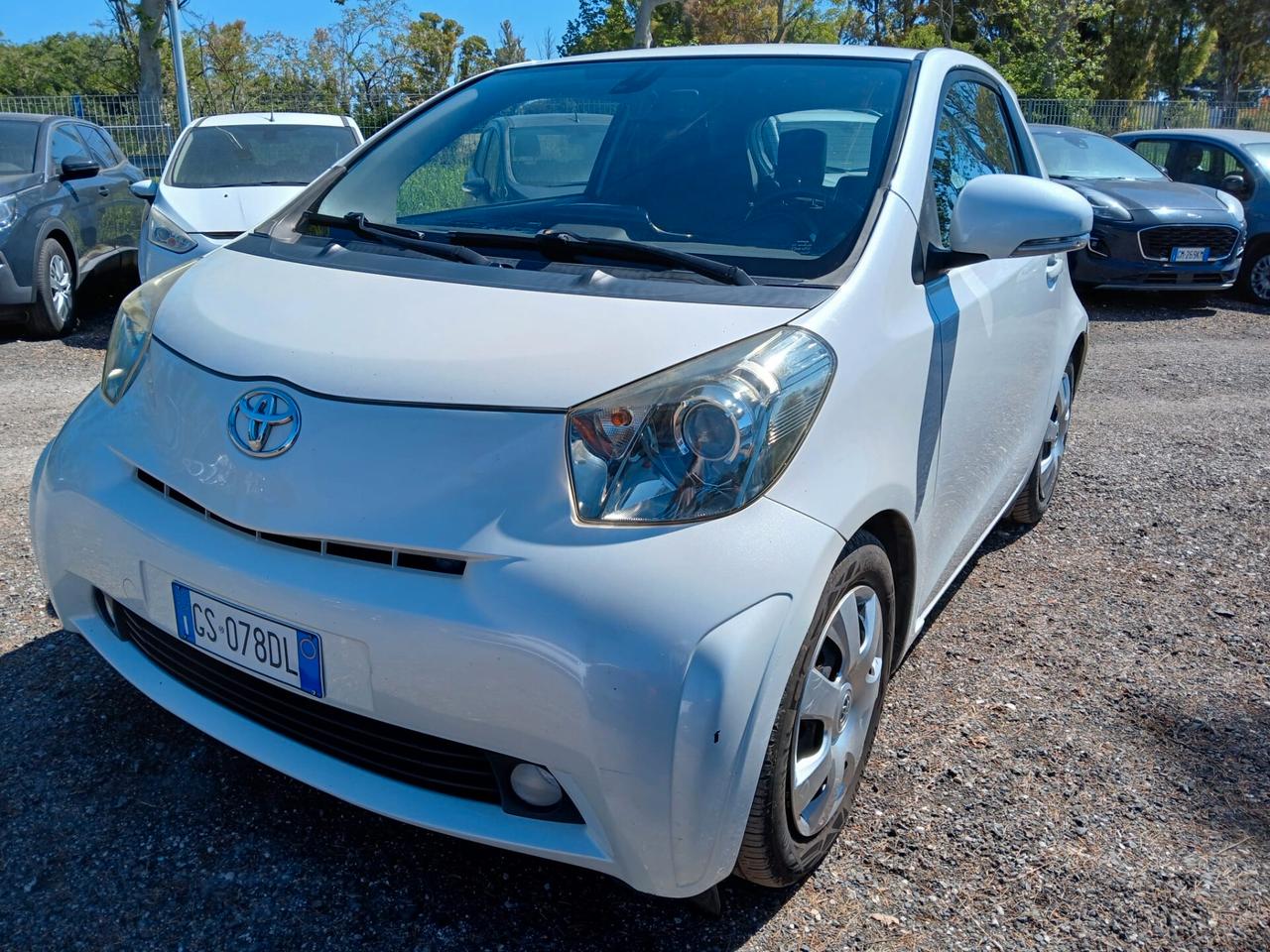 Toyota iQ 1.0 Sol