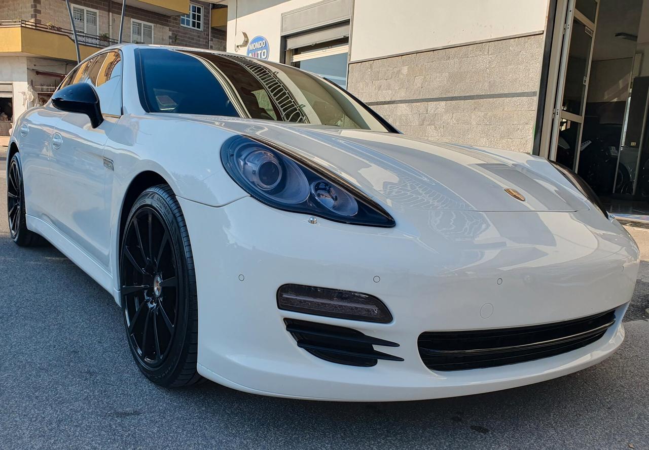 Porsche Panamera 4.8 V8 4 S