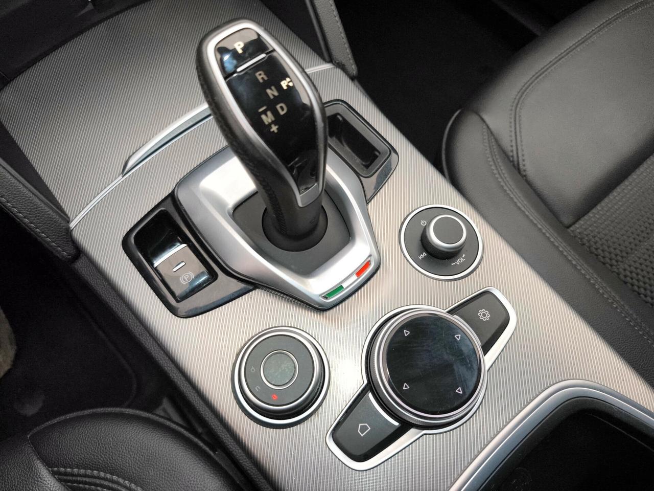 Alfa Romeo Stelvio 2.2 Turbodiesel 190 CV AT8 Q4 Sprint