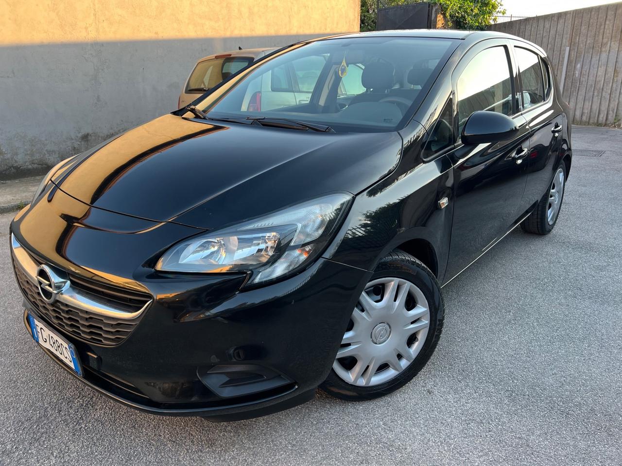 Opel Corsa 1.2 5 porte 4 cilindri