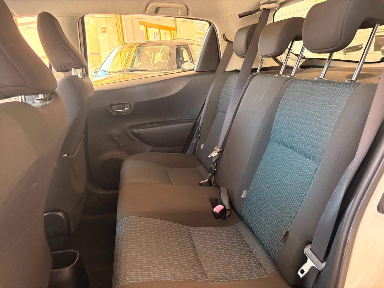 Toyota Yaris 1.0 5 porte Active