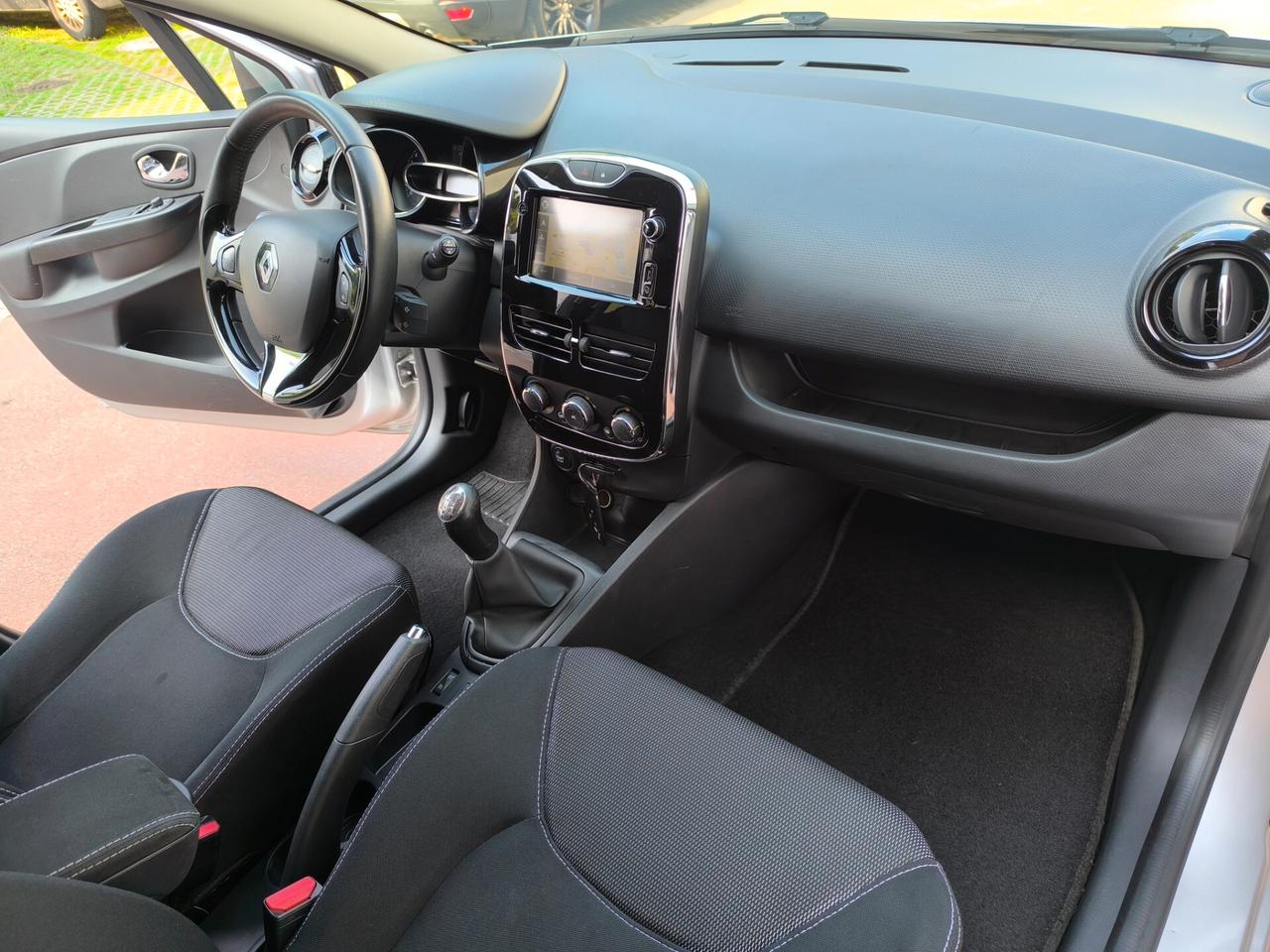 Renault Clio 1.2 75CV 5 porte Costume National