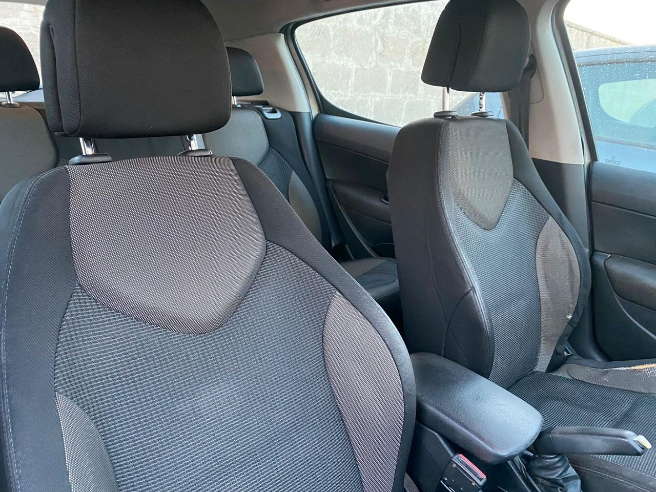Peugeot 308 1.6 HDi 90CV FAP 5p. Comfort