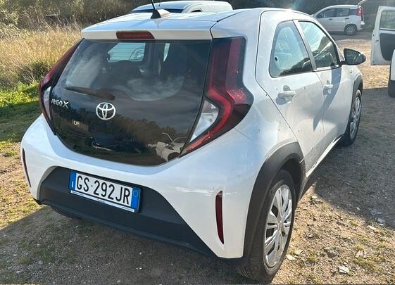 Toyota Aygo X 1.0 VVT-i 72 CV 5 porte Active **PREZZO VERO** UNIPRO IVA DEDUCIBILE
