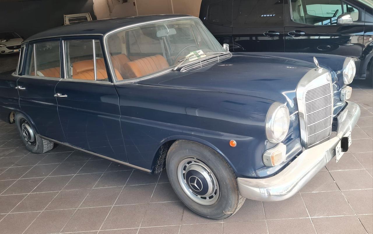 Mercedes-benz 230 W 110