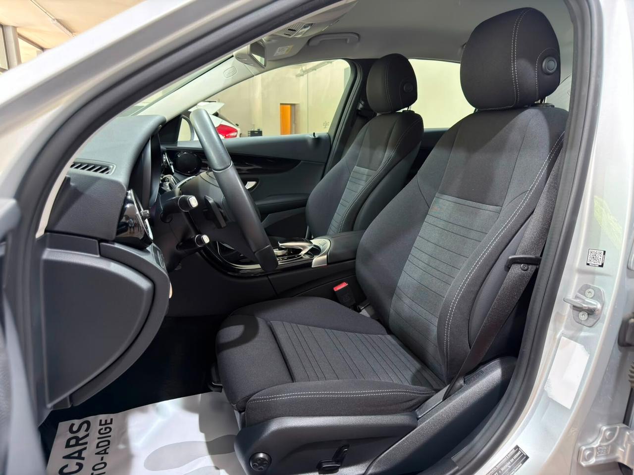 MERCEDES C 220 2.2d 170cv AUTO 75.000km BERLINA