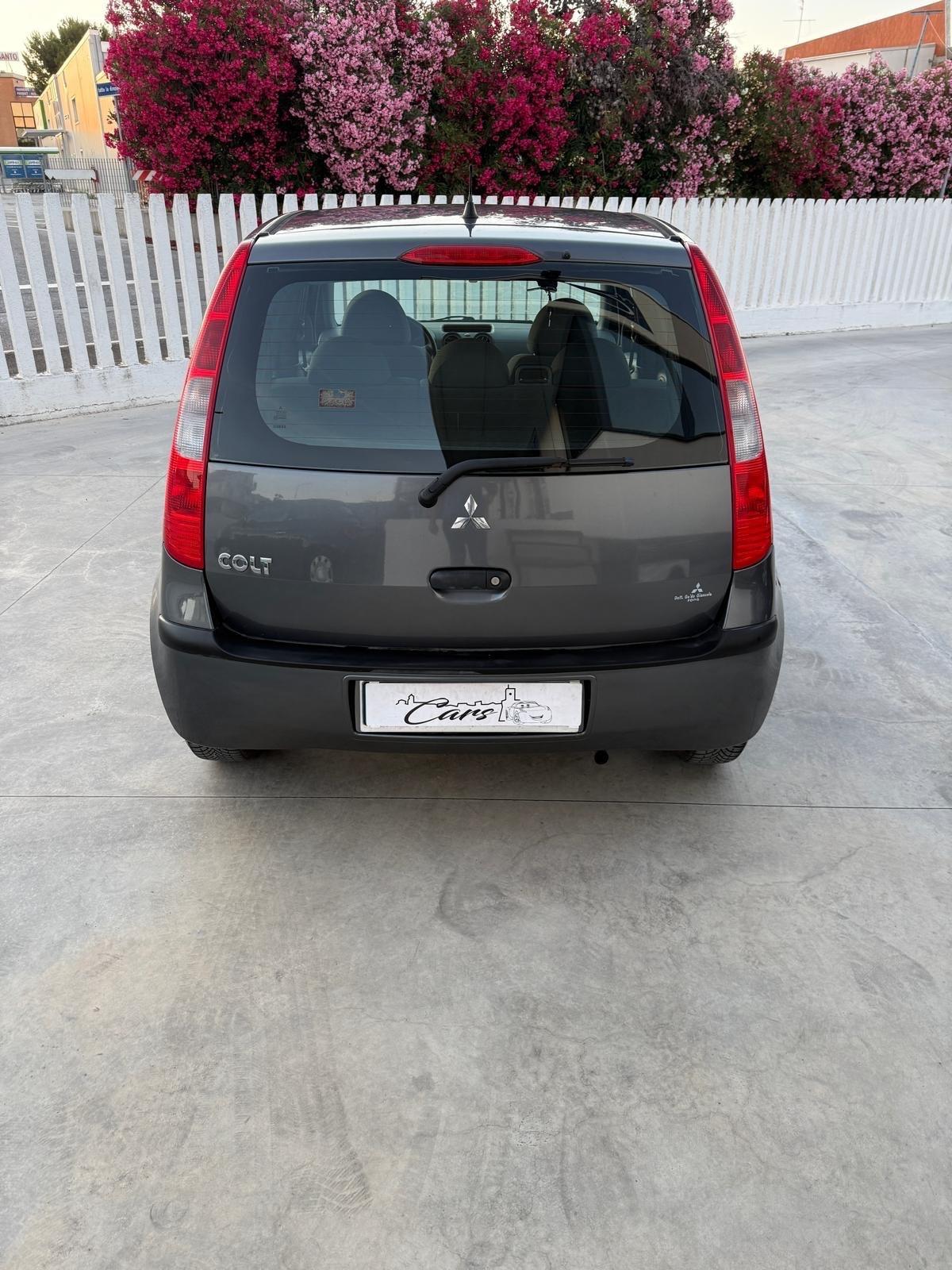 Mitsubishi Colt 1.1 12V 5p. Invite