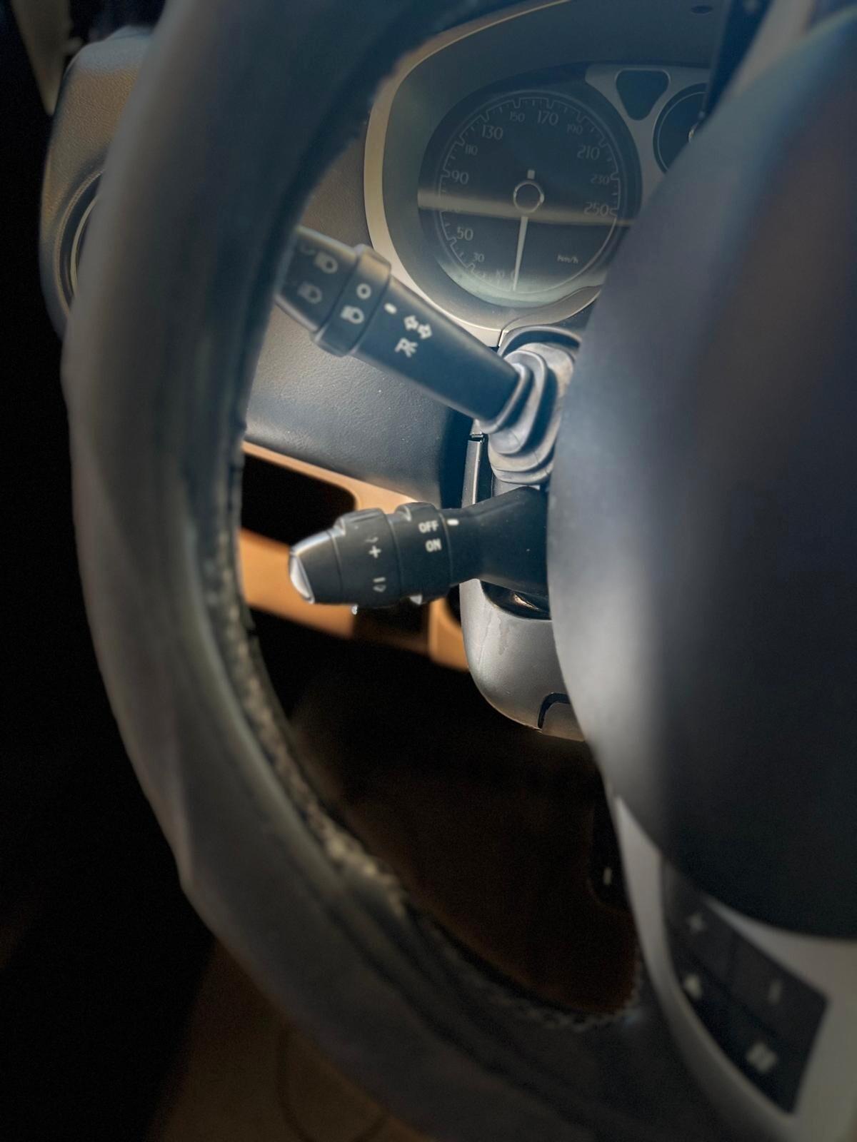 Lancia Delta 1.6 MJT DPF 105 CV Silver