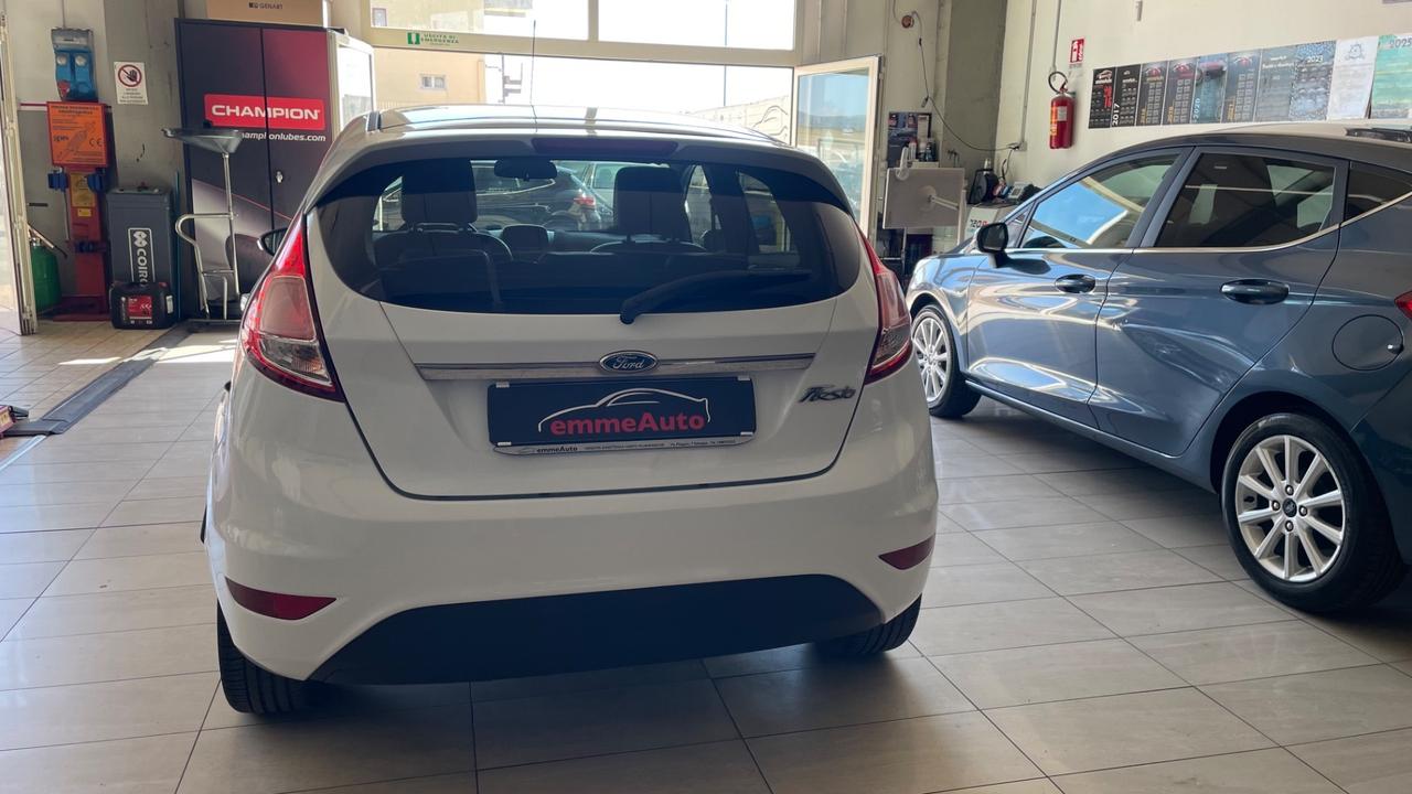 Ford Fiesta 1.5 TDCi 75CV 5 porte Black & White Edition