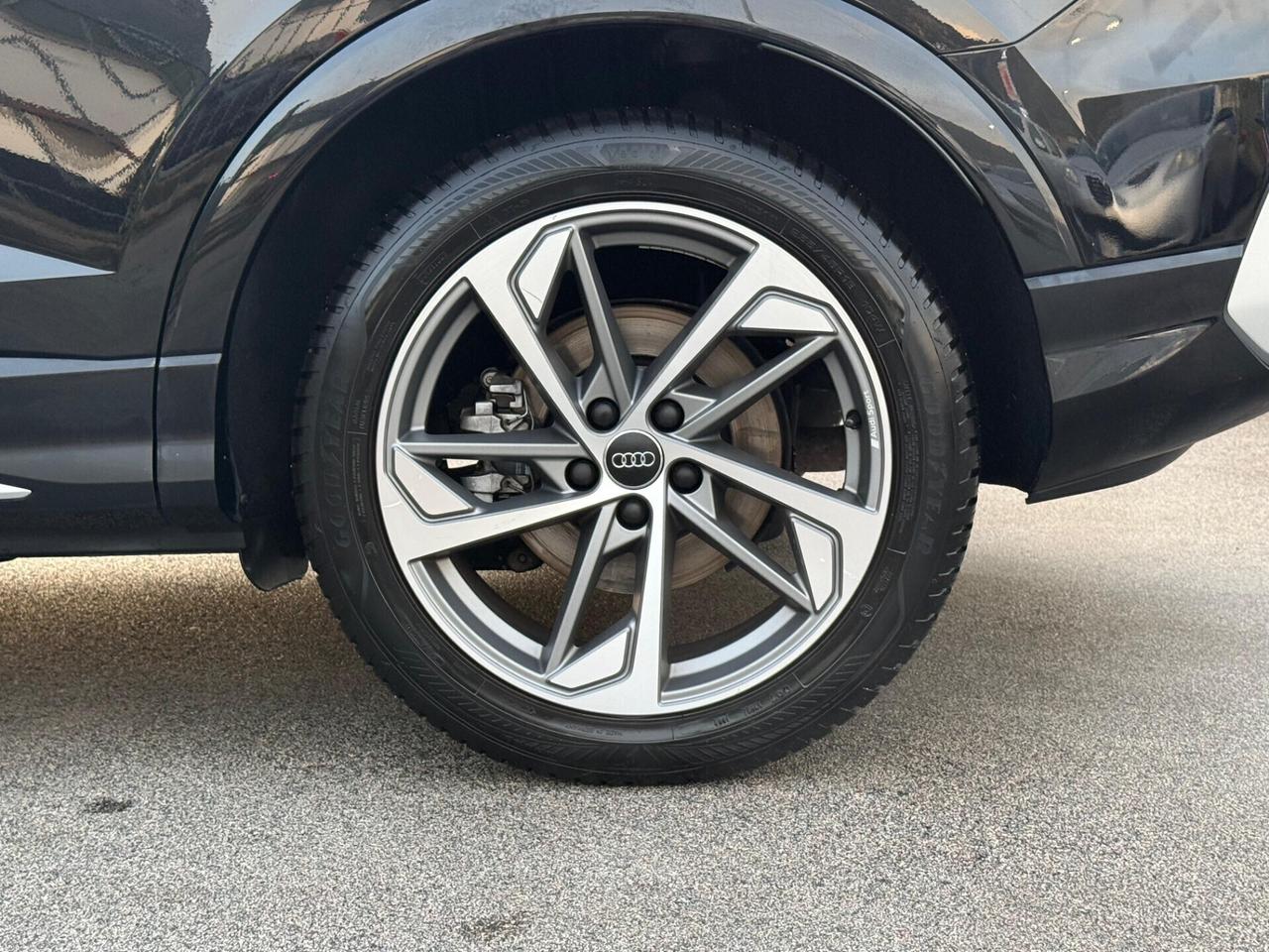 Audi Q3 SPB 40 TFSI quattro S-Line edition