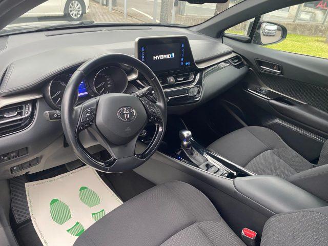 TOYOTA C-HR 1.8 Hybrid E-CVT