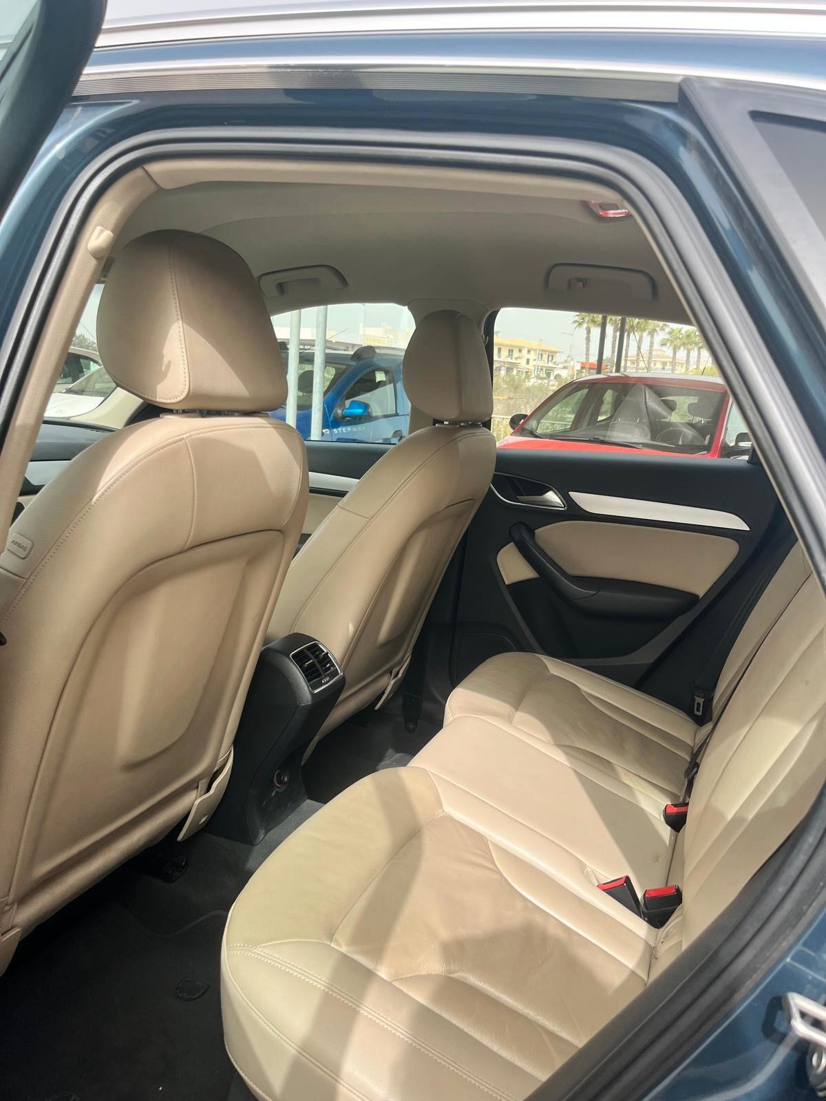 Audi Q3 2.0 TDI 150 CV Business