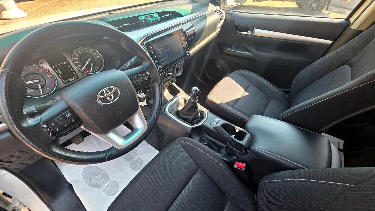Toyota Hilux 2.4 D-4D Double Cab Lounge MANUALE ITALIANA