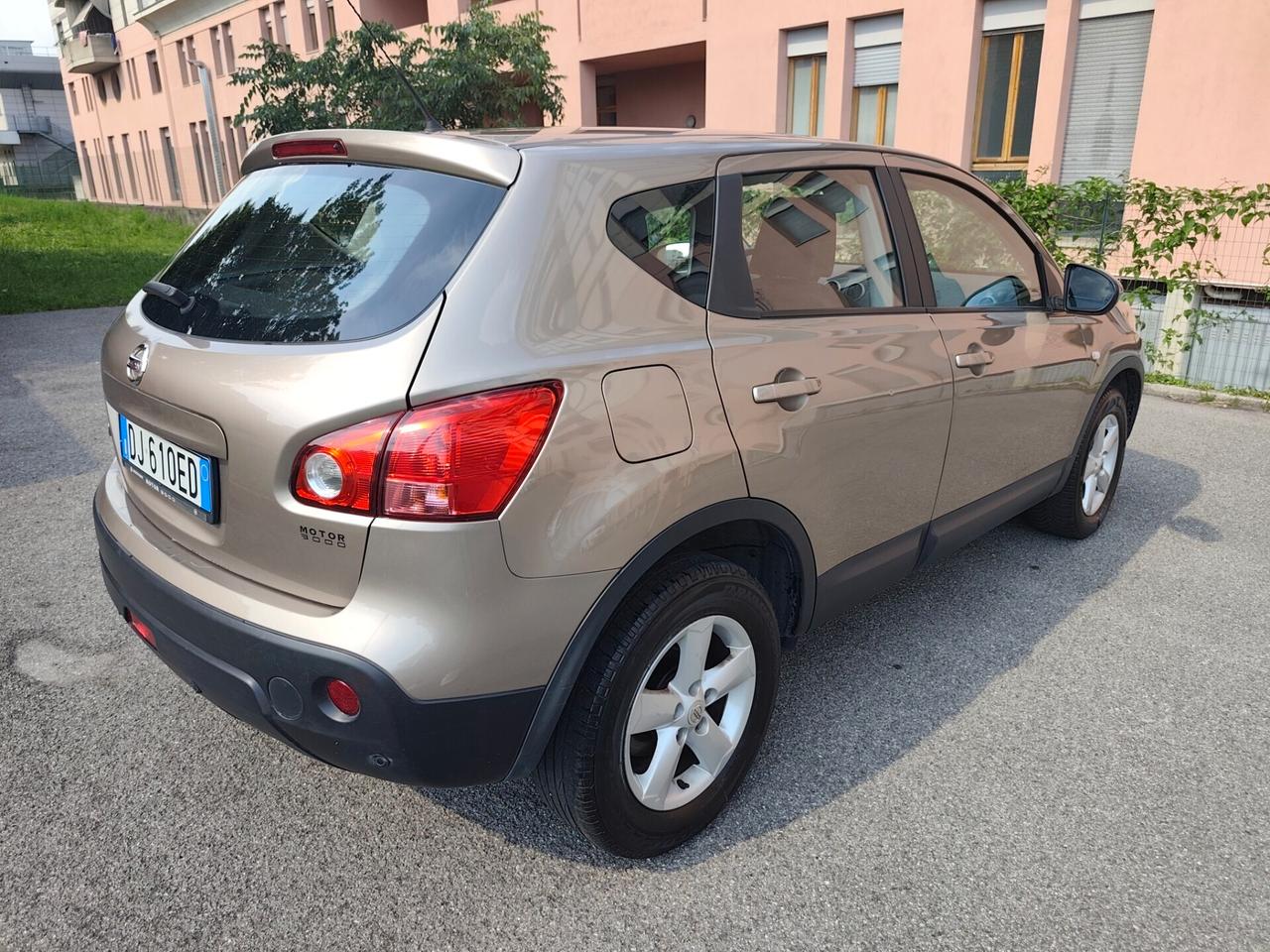 Nissan Qashqai 1.6 benz Tekna Unico proprietario