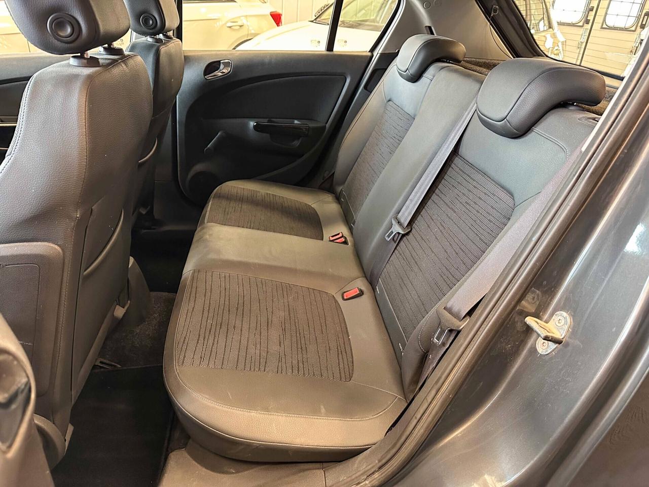 Opel Corsa 1.2 85CV 5 porte GPL-TECH Edition