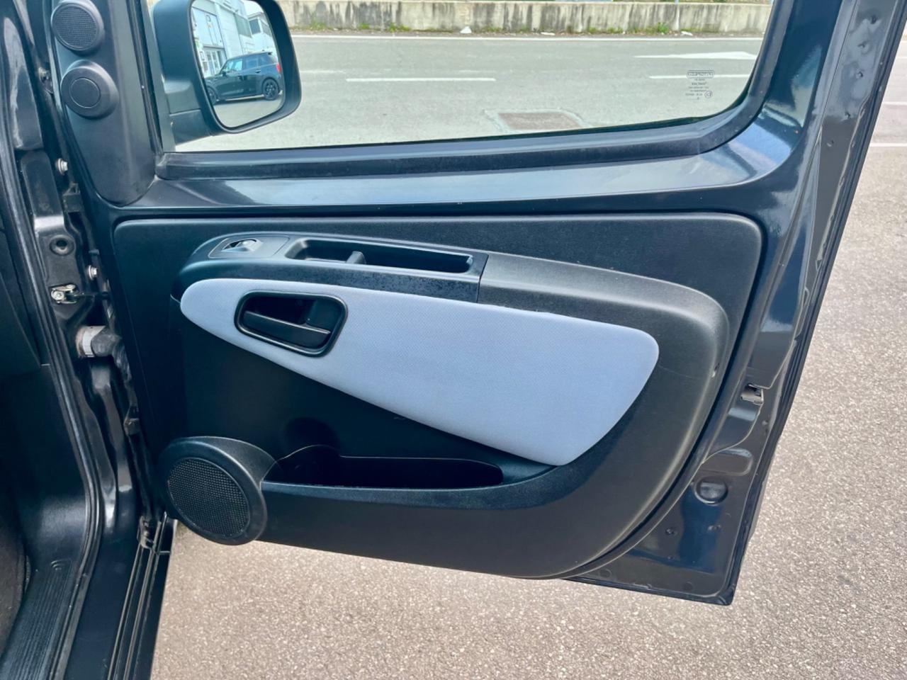 Peugeot Bipper 1.4benz 2010 156.000km 5posti