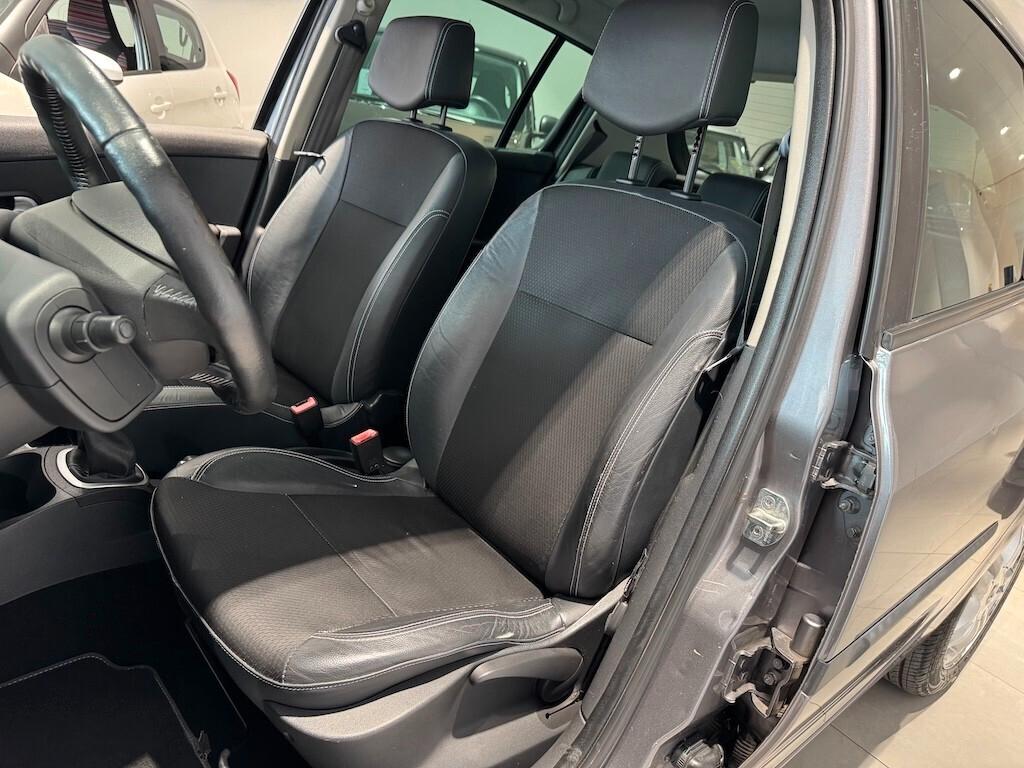 Renault Clio 1.5 dCi 85CV 5 porte Rip Curl