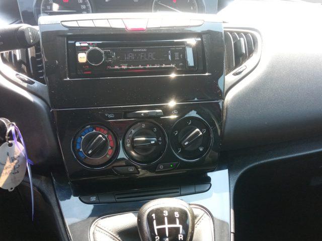 LANCIA Ypsilon Ypsilon 1.2 69 CV 5 porte Silver
