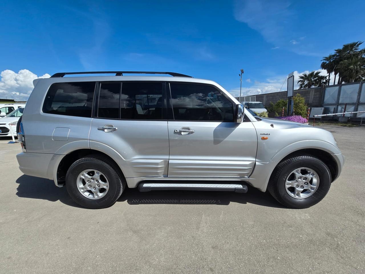 Mitsubishi Pajero 3.2 V60 7 POSTI