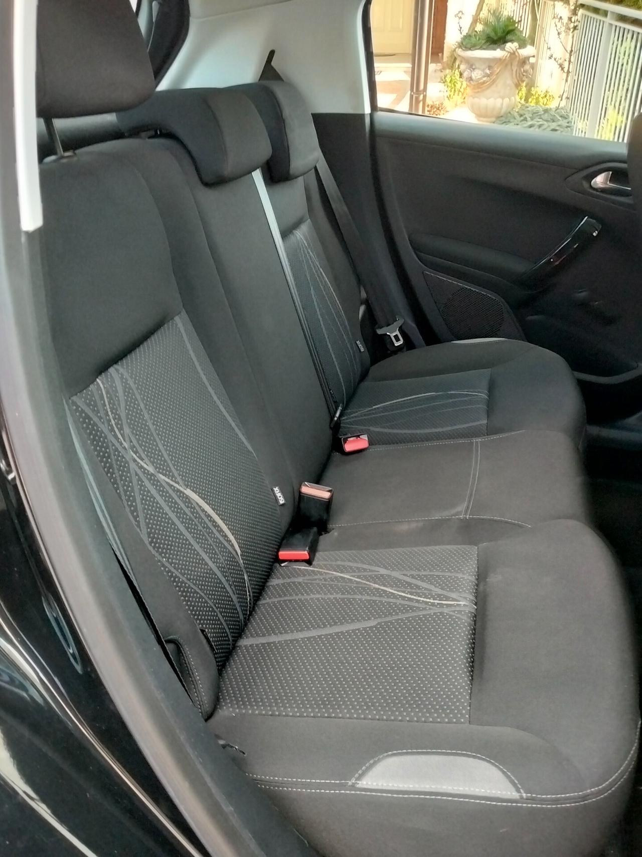 Peugeot 208 1.2 VTi 82 CV 5 porte Allure
