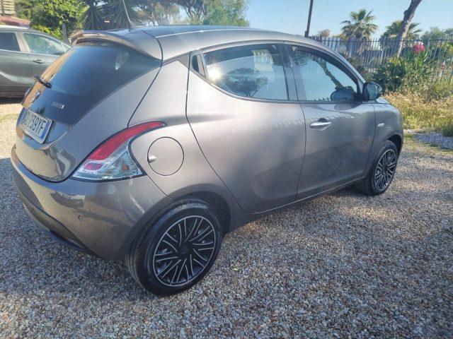 LANCIA Ypsilon 1.0 FireFly 5 porte S&S Hybrid Gold