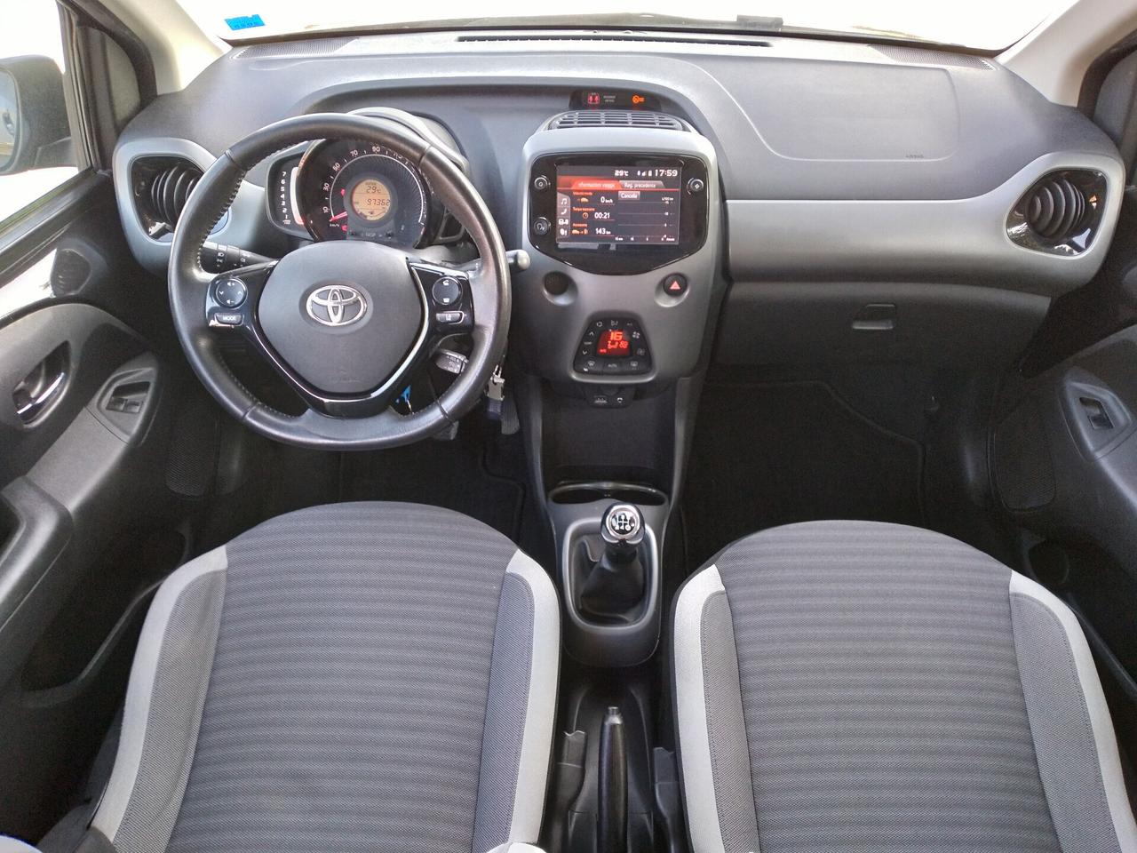 Toyota Aygo 1.0 VVT-i 72 CV 5 porte x-play