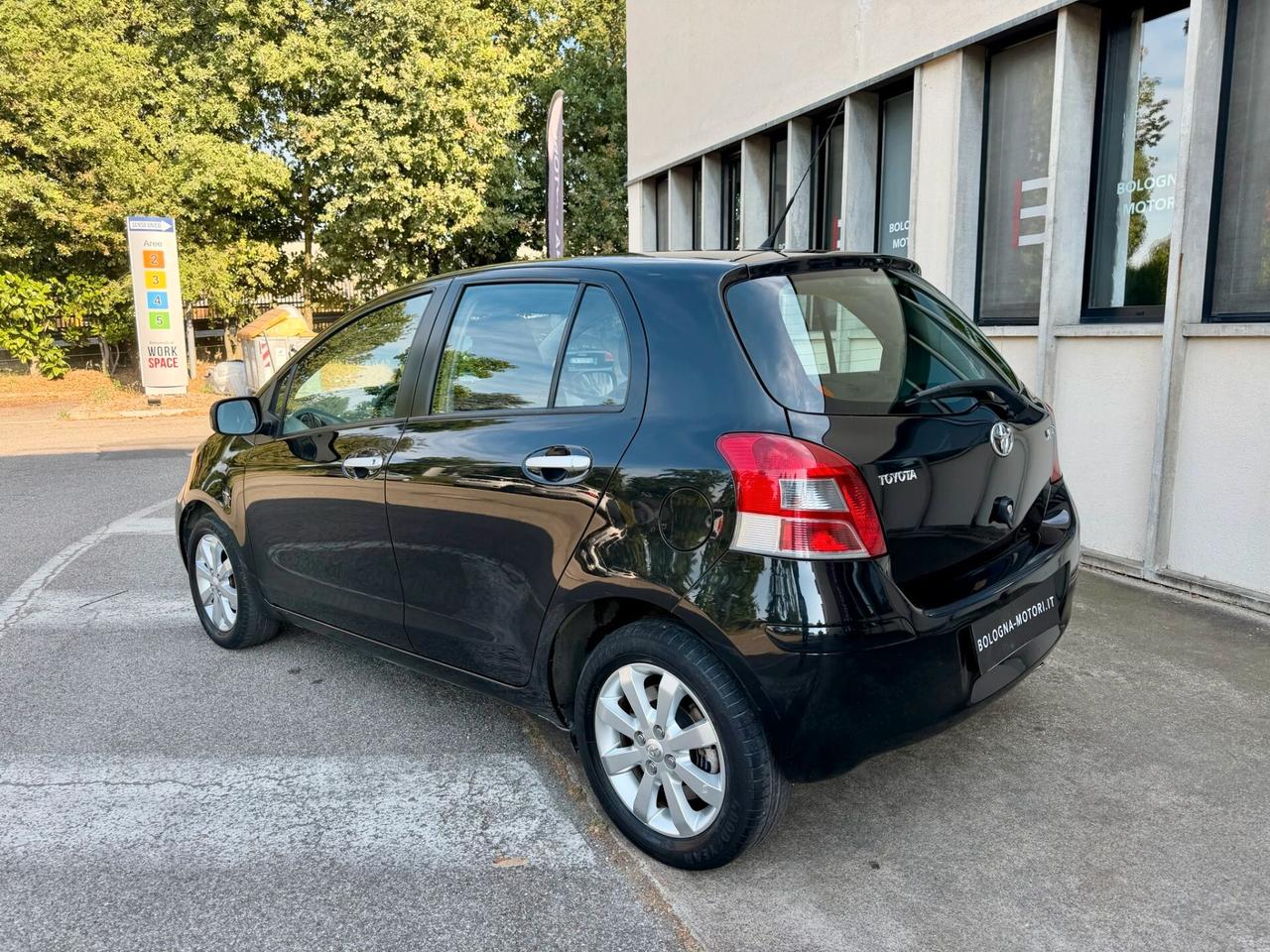 Toyota Yaris 1.3 5 porte Sol