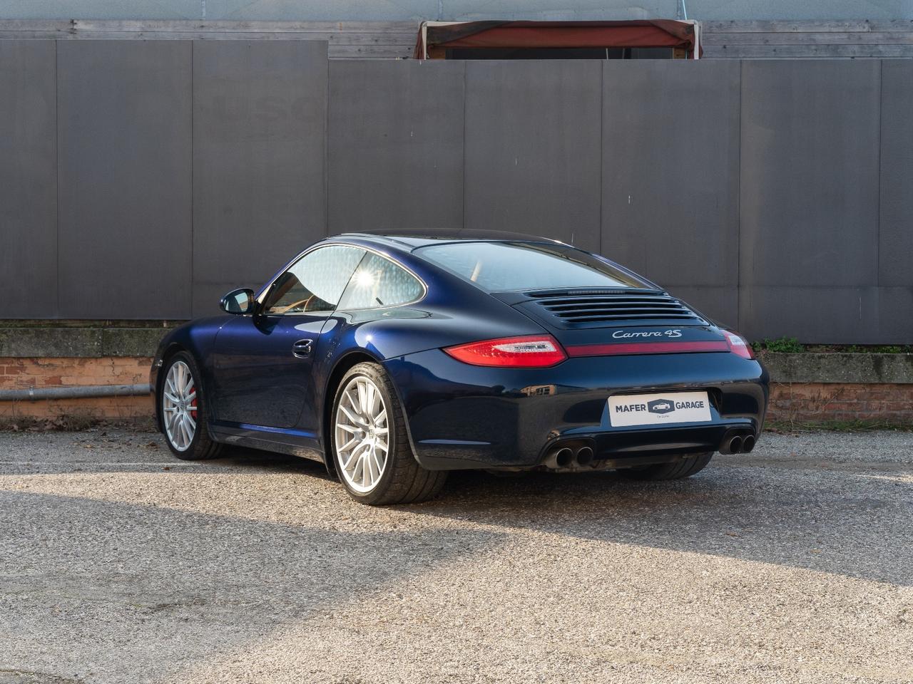 Porsche 911 Carrera 4S Coupé