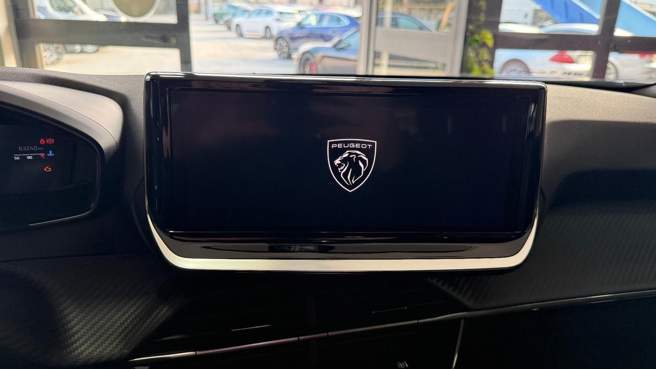 Peugeot 2008 BlueHDi 130 S&S EAT8 Allure