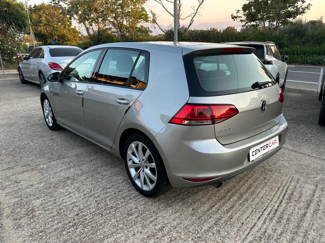 Volkswagen Golf 1.6 TDI 5p. Highline BlueMotion Technology