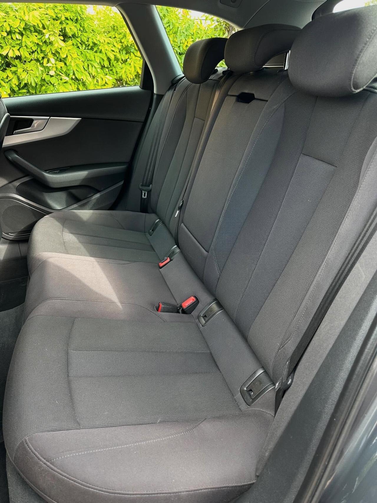 Audi A4 2.0 TDI 150 CV S tronic Sport