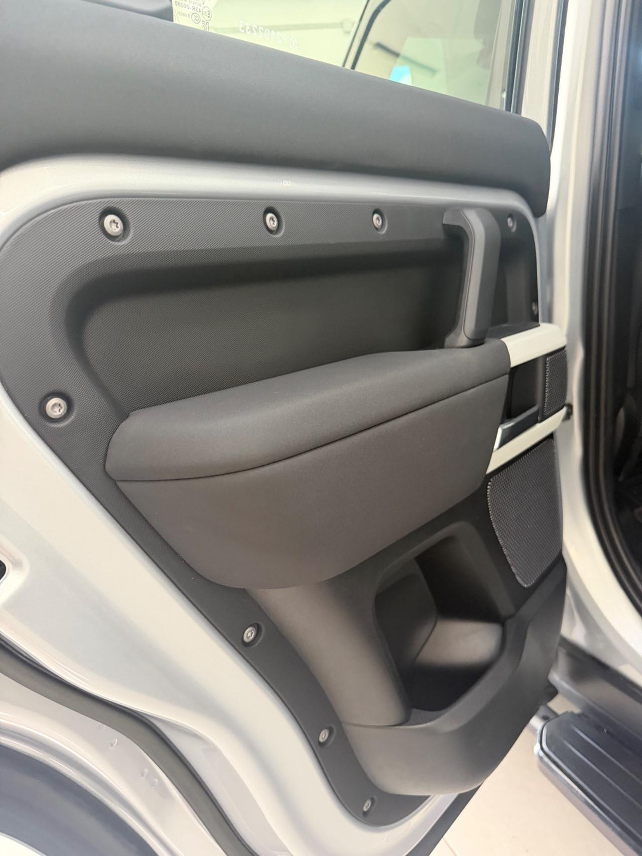 Land Rover Defender 250 CV X-Dynamic SE FINANZIABILE