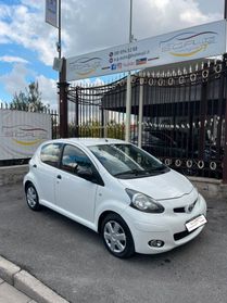 Toyota Aygo 1.0 12V VVT-i 5 porte Now Connect
