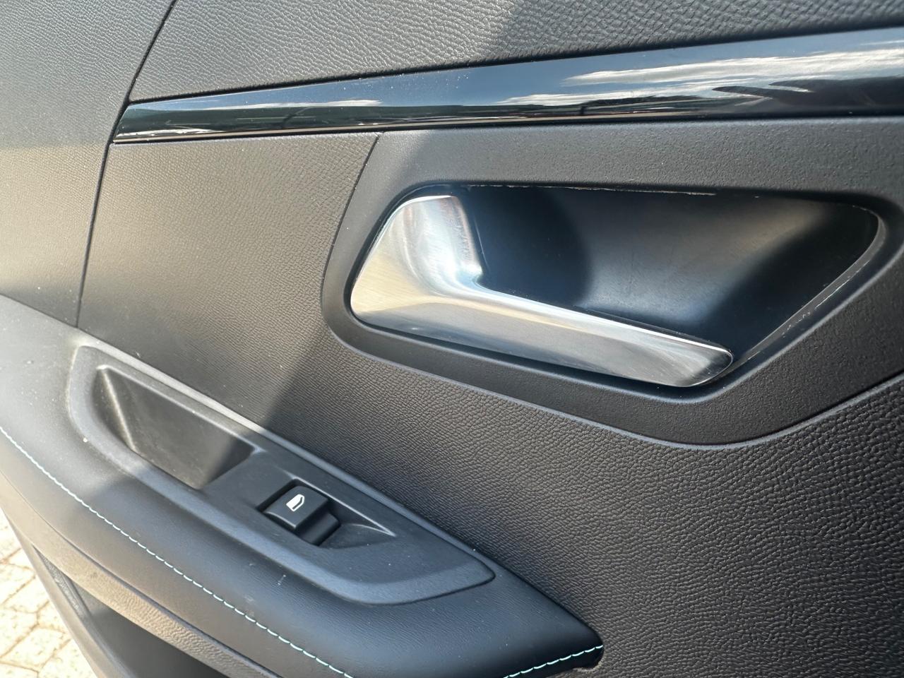 Peugeot 208 PureTech 100 Stop&Start EAT8 5 porte GT Pack