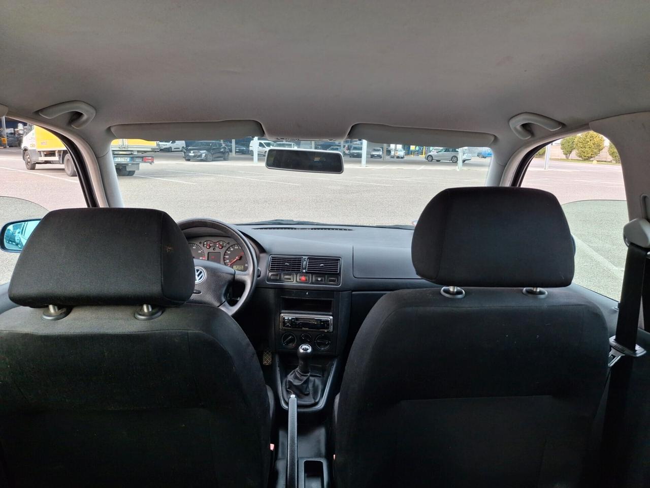 Volkswagen Golf 1.4 BENZINA-SOLO 81mila KM.