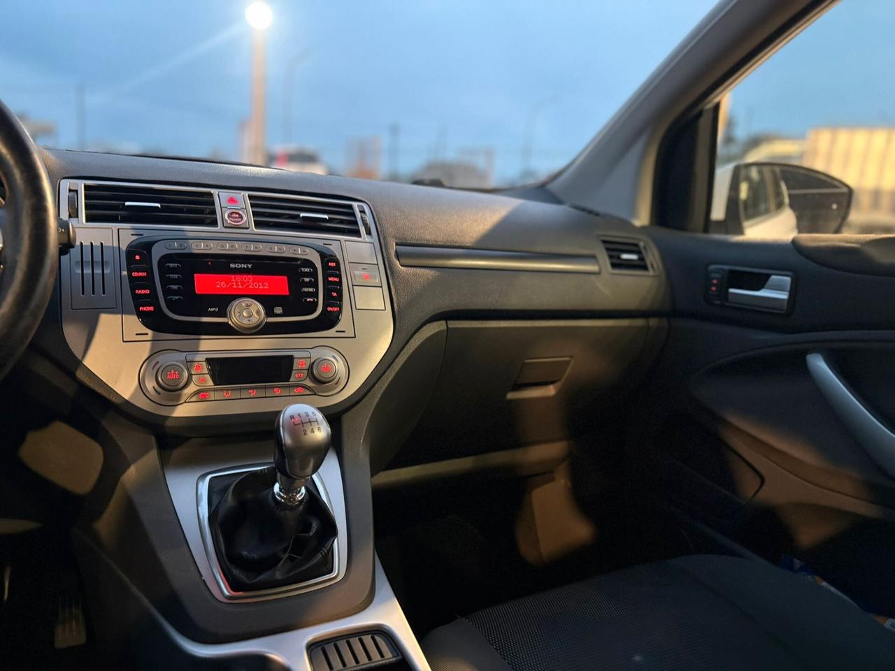 Ford Kuga 2.0 TDCI 140 CV 2WD